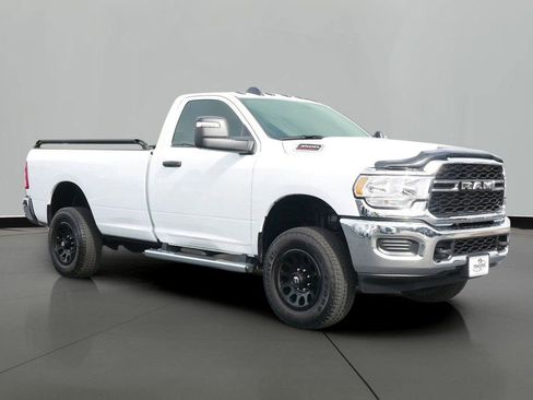 Used 2024 RAM 3500 Tradesman image 4