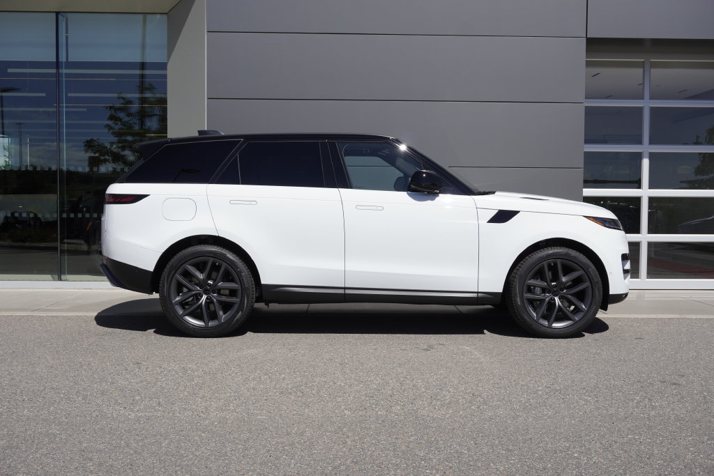 New 2026 Land Rover Range Rover Sport SE AWD/4WD image 7