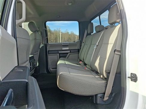 Used 2017 Ford F150 XLT w/ Equipment Group 302A Luxury image 10