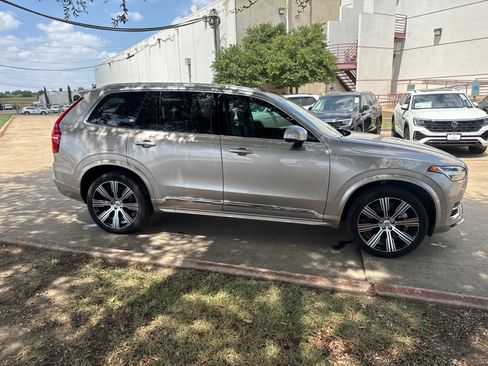 Used 2024 Volvo XC90 T8 Plus w/ Protection Package Premier AWD/4WD image 4