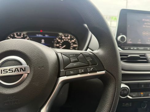 Used 2022 Nissan Altima 2.5 SV image 26