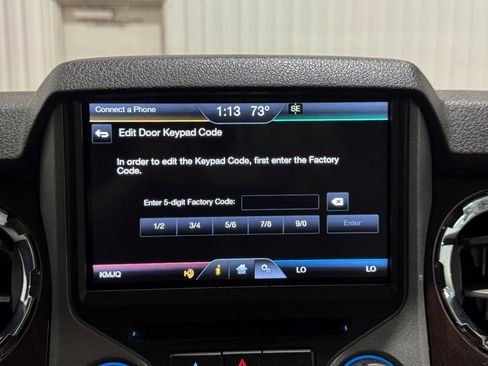 Used 2014 Ford F250 Lariat w/ Lariat Ultimate Package image 26