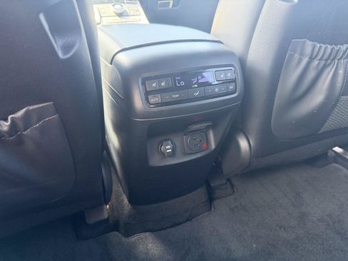 Used 2022 Hyundai Palisade Calligraphy FWD image 9