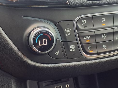 Used 2024 Chevrolet Equinox RS w/ RS Leather Package FWD image 22