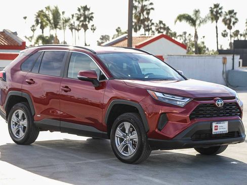 Certified 2025 Toyota RAV4 XLE image 5