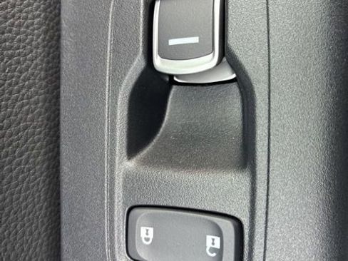 Used 2025 Honda CR-V EX-L image 25