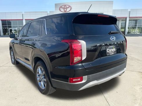 Used 2022 Hyundai Palisade SE FWD image 3