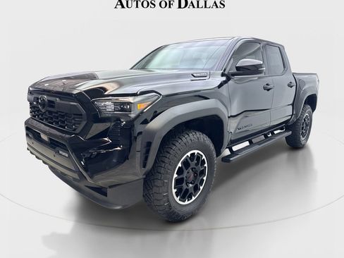 Used 2026 Toyota Tacoma TRD Off-Road w/ TRD Off Road Upgrade Package AWD/4WD image 2