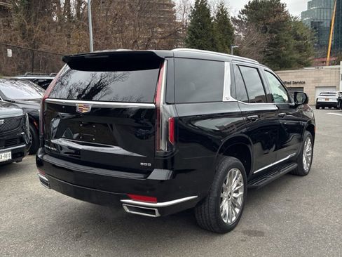 Used 2023 Cadillac Escalade Premium Luxury image 7