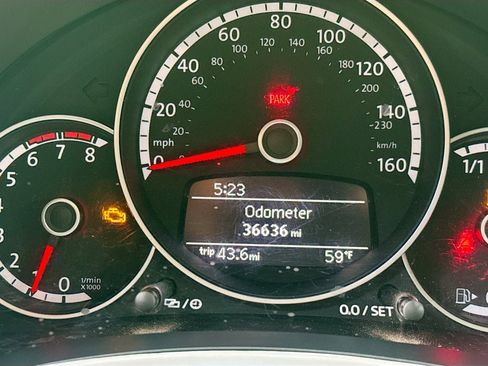 Used 2014 Volkswagen Beetle 1.8T image 12