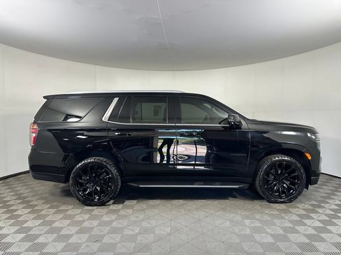 Used 2021 Chevrolet Tahoe LT w/ LT Signature Package AWD/4WD image 6