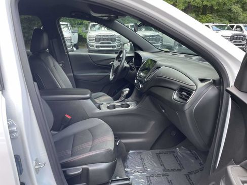 Used 2024 Chevrolet Equinox RS FWD image 16
