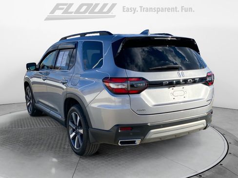 Certified 2023 Honda Pilot Touring image 6