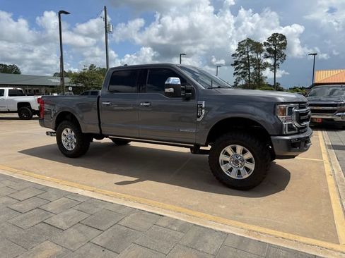 Used 2021 Ford F250 Platinum AWD/4WD image 4