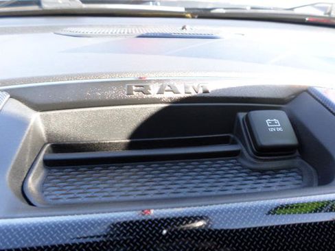 Used 2022 RAM 1500 Big Horn w/ Built-to-serve Edition image 40