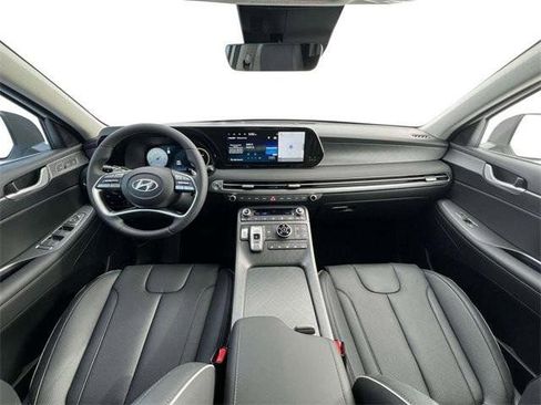 Certified 2025 Hyundai Palisade Limited image 14