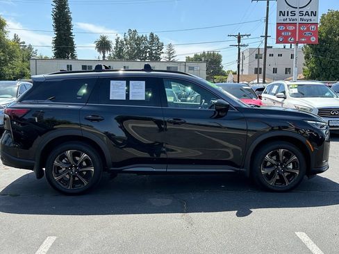 Used 2026 INFINITI QX60 Autograph w/ Dark Cargo Package AWD/4WD image 9