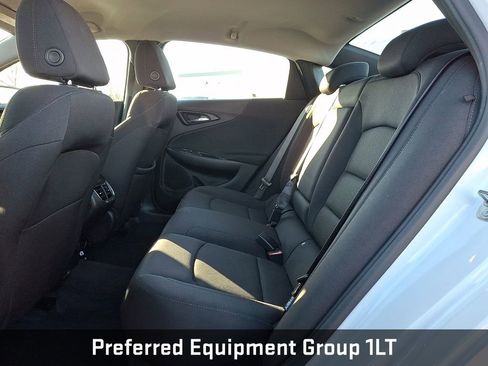Used 2024 Chevrolet Malibu LT image 11