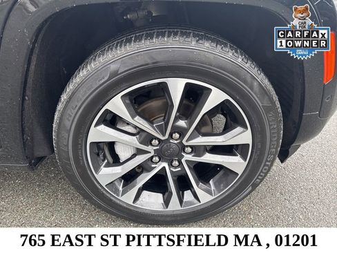 Used 2022 Jeep Grand Cherokee Overland w/ Adv Protech Group III AWD/4WD image 38