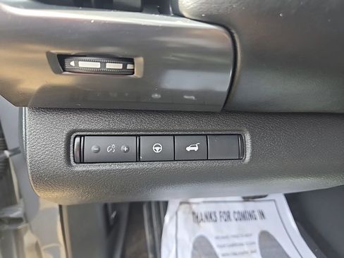Used 2023 Nissan Pathfinder SL w/ Black Appearance Package AWD/4WD image 11