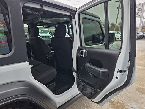 Used 2023 Jeep Wrangler Unlimited AWD/4WD image 86