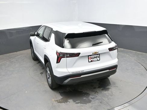 Used 2025 Chevrolet Equinox LT AWD/4WD image 35