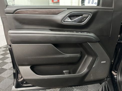 Used 2024 Chevrolet Tahoe LT w/ LT Signature Package image 18