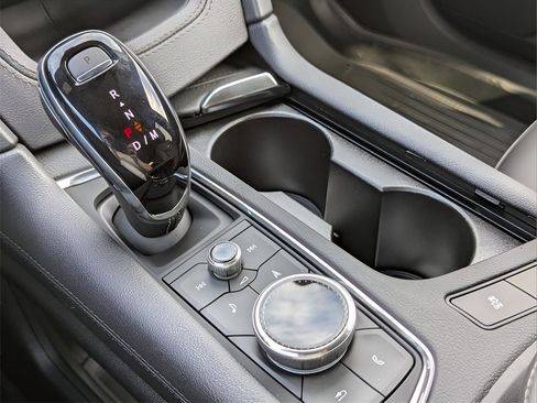 Certified 2025 Cadillac XT6 Premium Luxury w/ Technology Package image 13