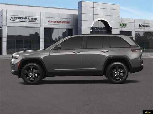 New 2025 Jeep Grand Cherokee Altitude image 3
