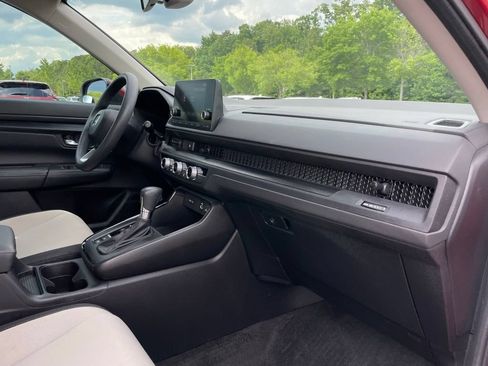 Certified 2023 Honda CR-V LX image 33