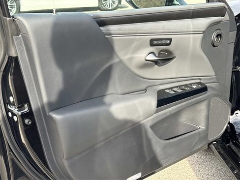 New 2025 Lexus ES 350 350 image 17