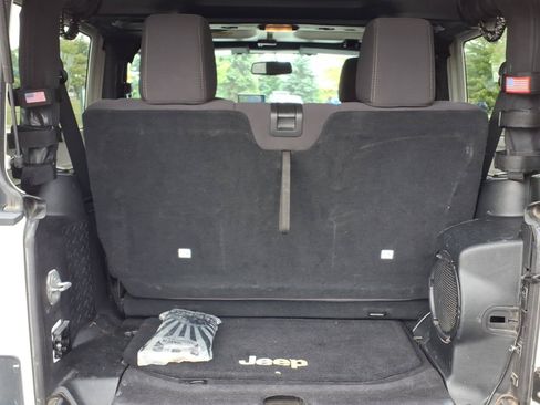 Used 2013 Jeep Wrangler Sahara w/ Connectivity Group AWD/4WD image 9