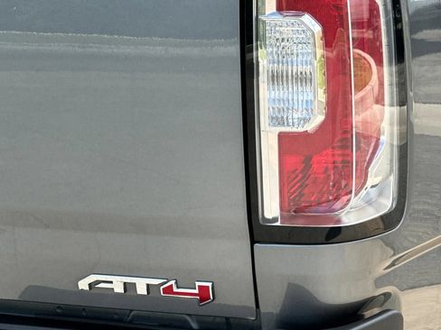 Certified 2022 GMC Canyon AT4 w/ Trailering Package AWD/4WD image 26