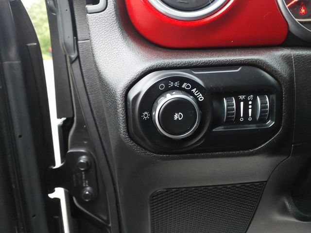 Used 2019 Jeep Wrangler Unlimited Rubicon w/ Cold Weather Group AWD/4WD image 26