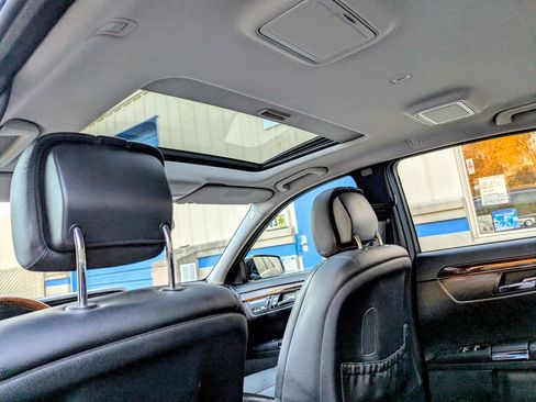 Used 2010 Mercedes-Benz S 550 4MATIC image 5