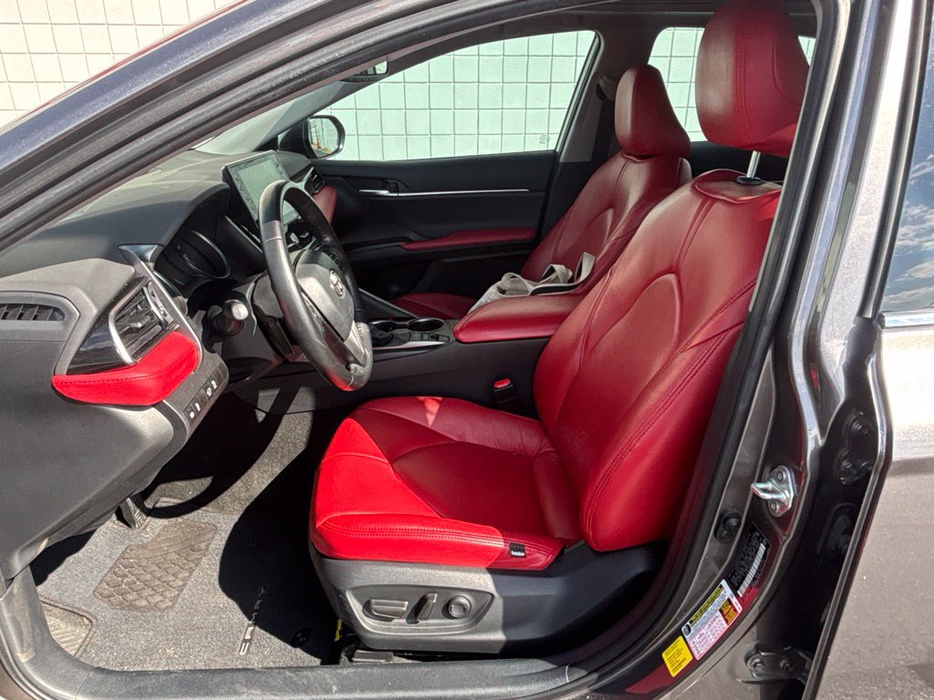 Used 2023 Toyota Camry XSE FWD image 4