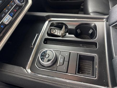 Used 2022 Ford Expedition XLT RWD image 40