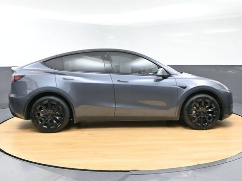 Used 2023 Tesla Model Y Long Range AWD/4WD image 56