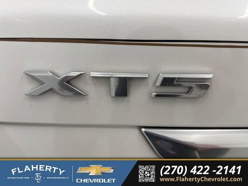 Used 2020 Cadillac XT5 Premium Luxury w/ LPO, Floor Liner Package image 18