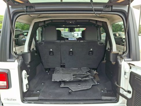 Certified 2025 Jeep Wrangler Unlimited Sport AWD/4WD image 28