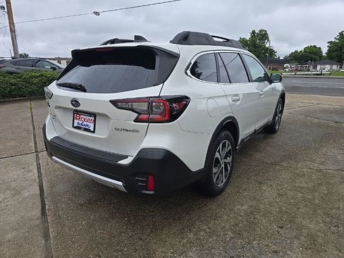 Used 2020 Subaru Outback Limited w/ Popular Package #2 AWD/4WD image 16