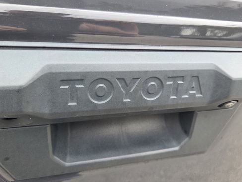 Used 2025 Toyota Tacoma TRD Sport w/ TRD Sport Premium Package RWD image 18
