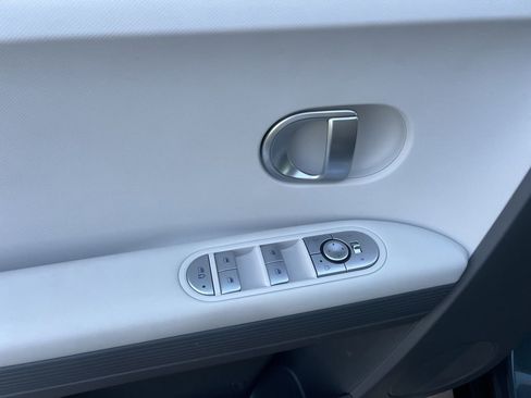 Used 2024 Hyundai Ioniq 5 SEL image 21