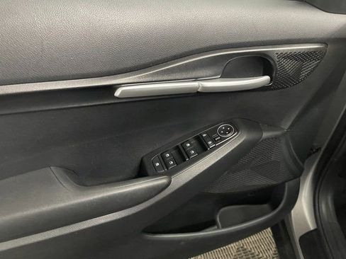 Used 2023 Kia Seltos LX image 30