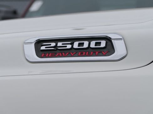 Used 2022 RAM 2500 Laramie w/ Safety Group B image 11