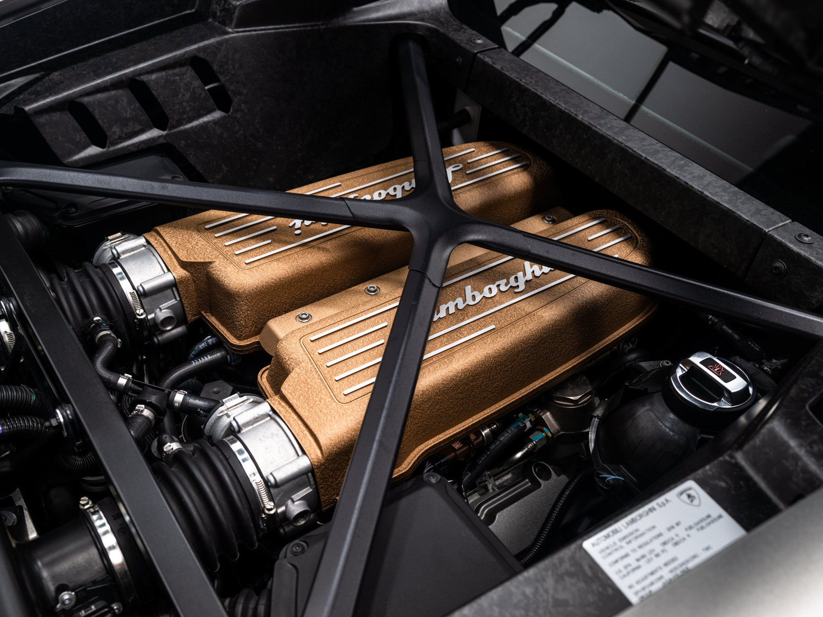 Used 2018 Lamborghini Huracan Performante AWD/4WD image 60
