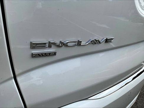 Used 2024 Buick Enclave Avenir w/ Avenir Technology Package AWD/4WD image 34
