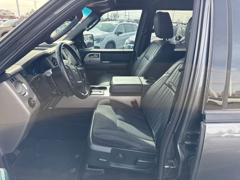 Used 2017 Ford Expedition EL XLT image 7