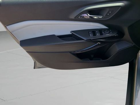 New 2026 Chevrolet Trax LT w/ Midnight Edition FWD image 17