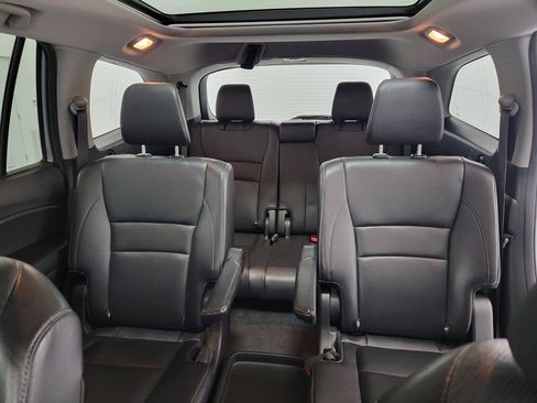 Used 2016 Honda Pilot Elite image 11